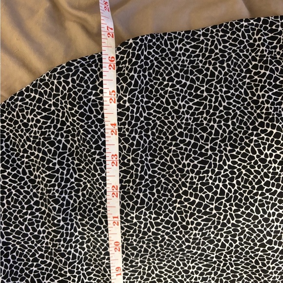 Chico's Black and White Blouse Elegant Top - Picture 4 of 7